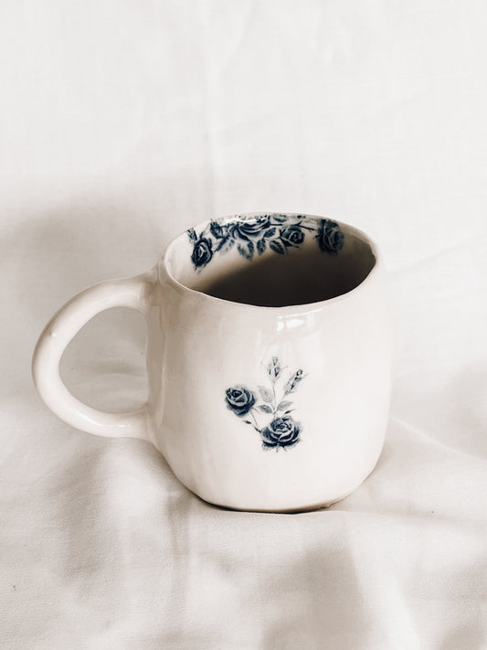 Vintage blue floral hug mug