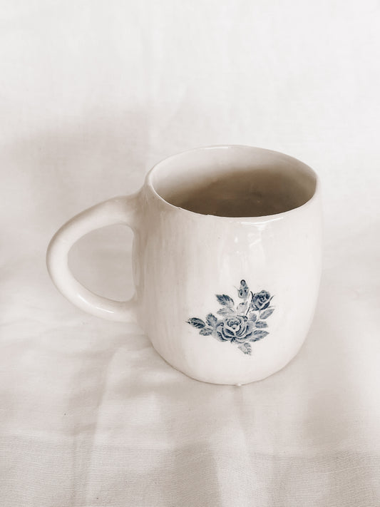 Vintage blue floral hug mug