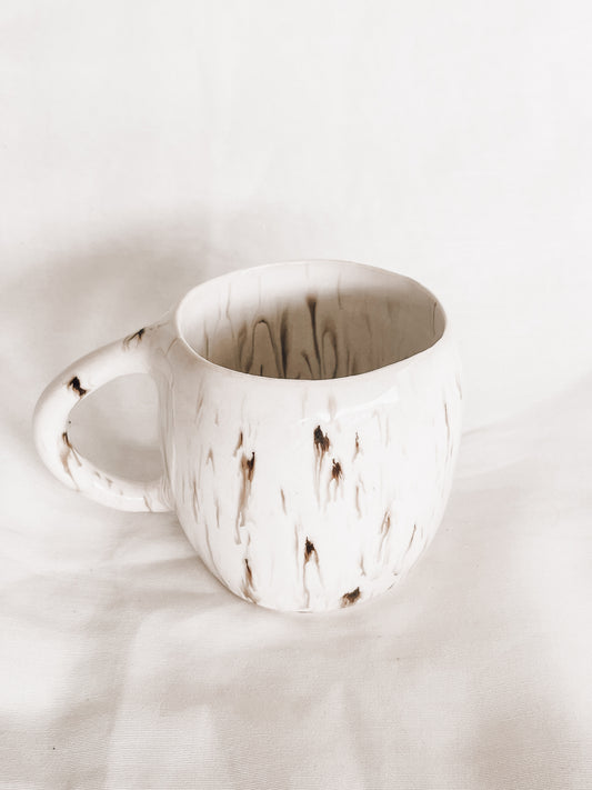 Oatmeal drip hug mug